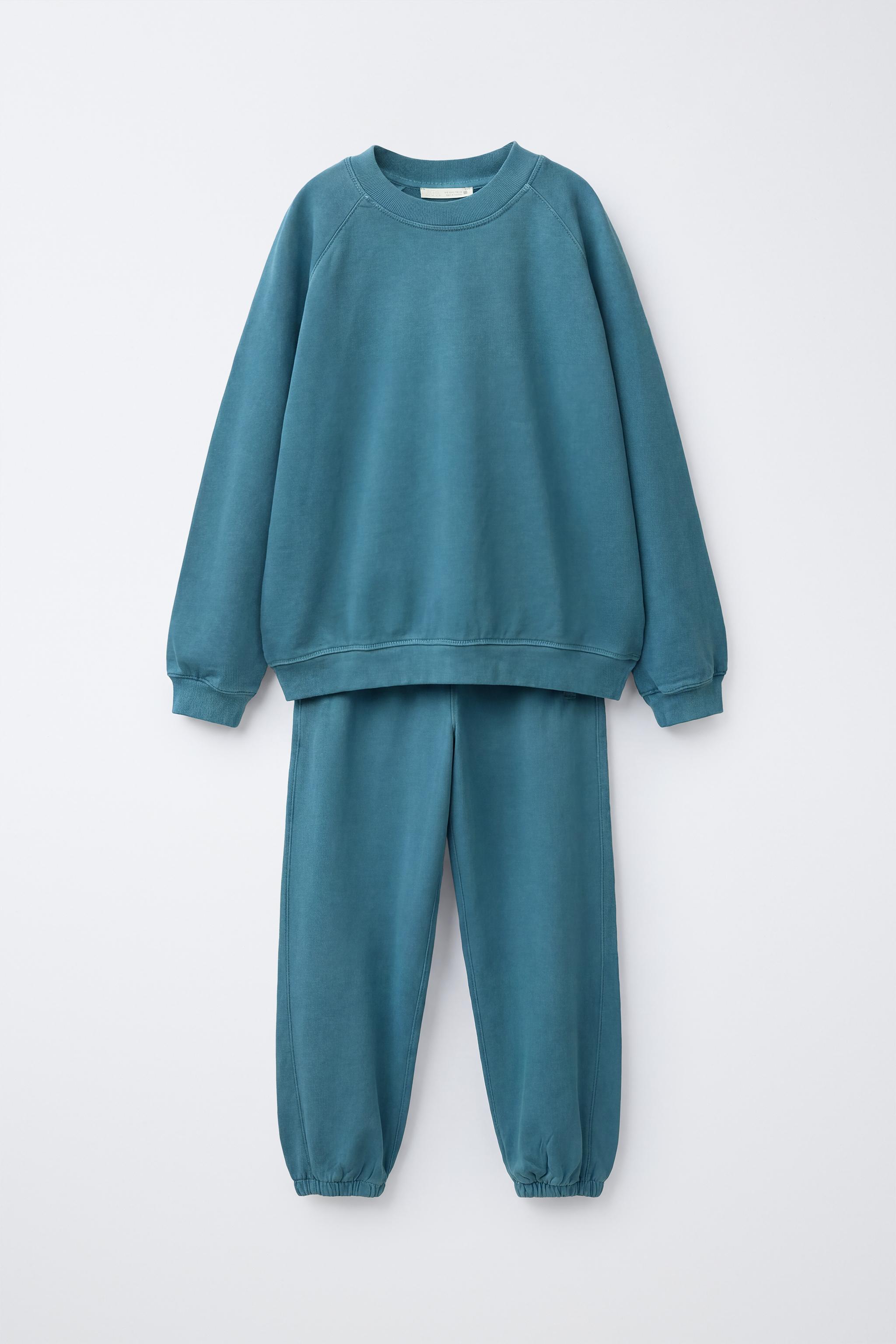 GARMENT-DYED SWEATSHIRT AND JOGGER SET